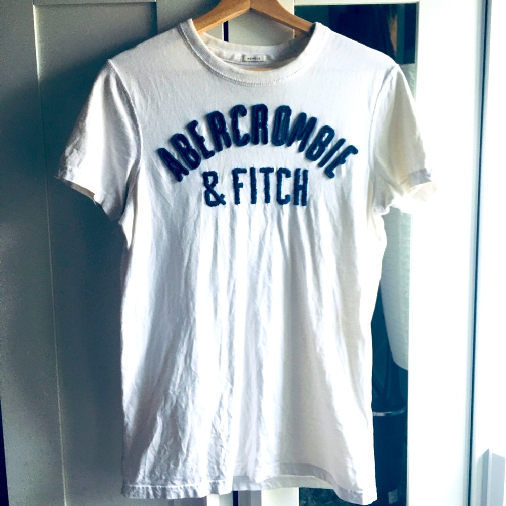Abercrombie and Fitch tee